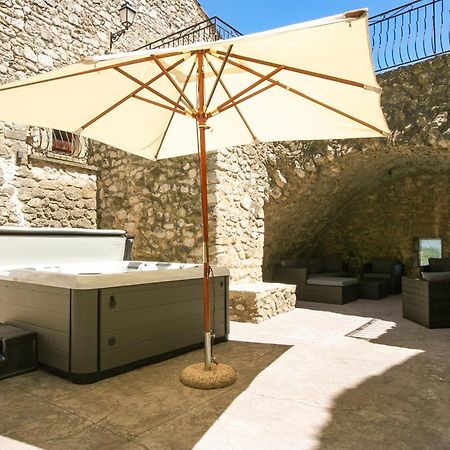 La Closerie D'Escalin Gite 12 Personnes Et Jacuzzi La Garde-Adhémar Kültér fotó