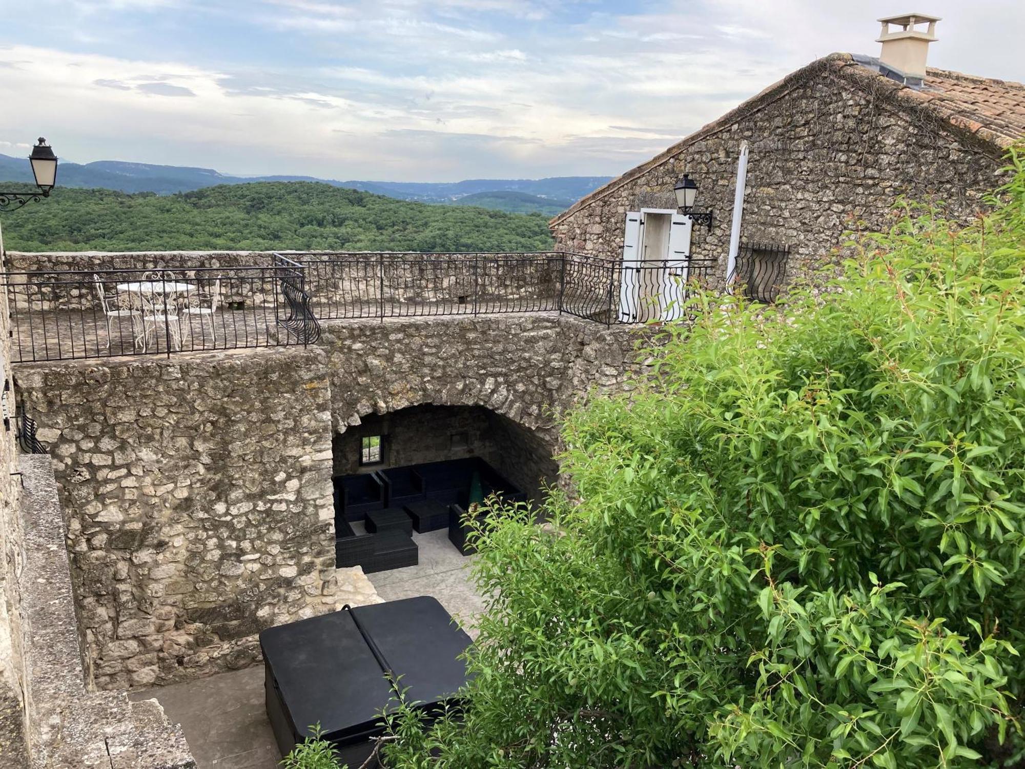La Closerie D'Escalin Gite 12 Personnes Et Jacuzzi La Garde-Adhémar Kültér fotó